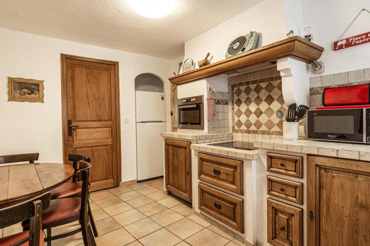 Maison De Village Au Coeur De LʼIsle-sur-la-Sorgue Zewnętrze zdjęcie